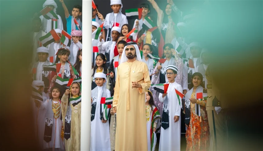 محمد بن راشد يدعو لرفع علم الإمارات فوق المنازل تعزيزاً للوحدة الوطنية
