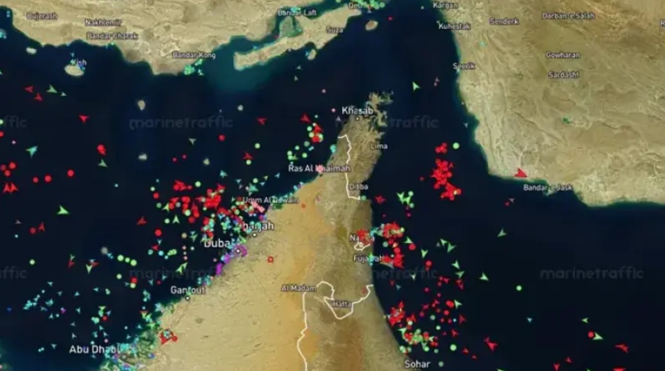هل يخضع مضيق هرمز لسيادة الدول أم لسلطة القانون الدولي؟.. مركز دراسات يجيب