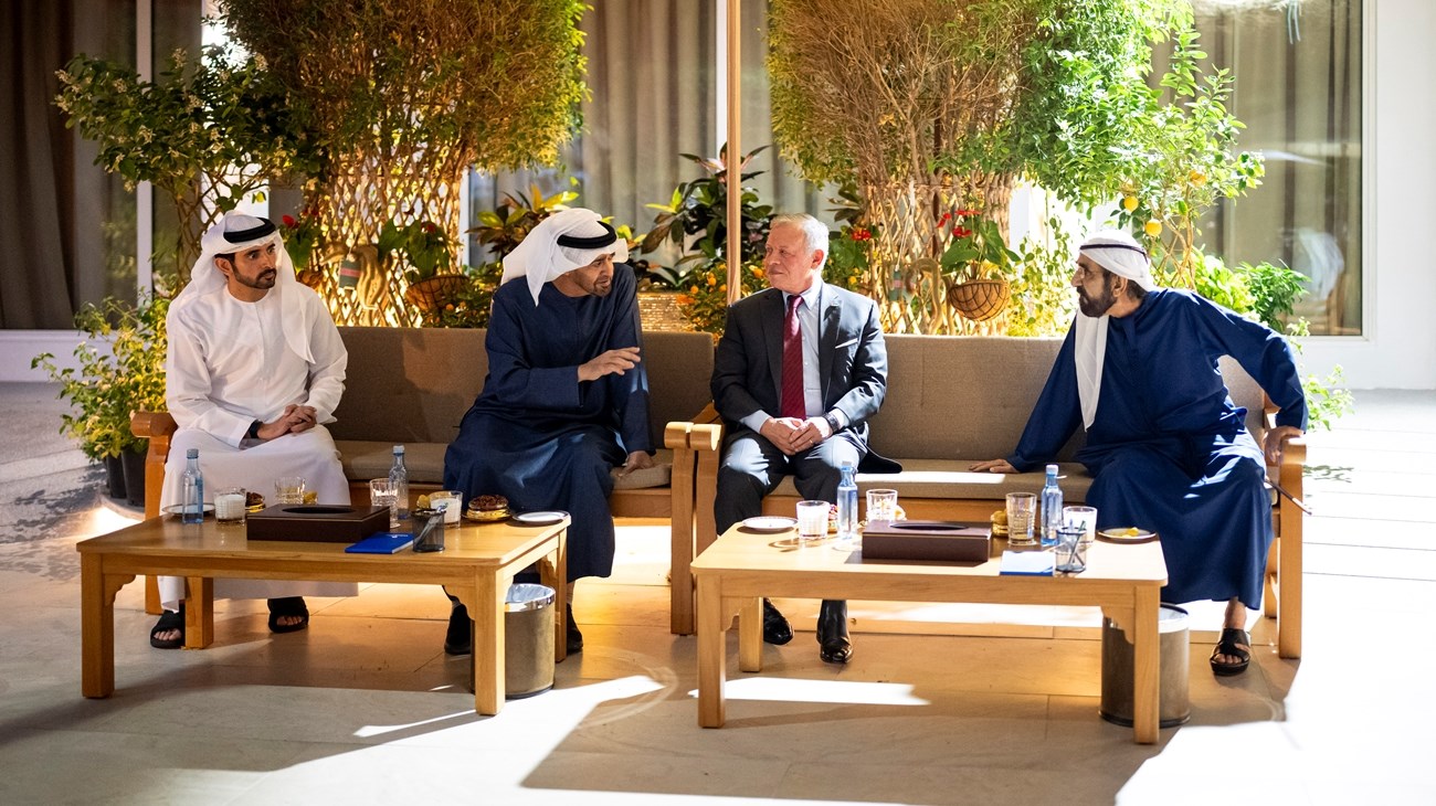 رئيس الدولة ونائباه يبحثون مع ملك الأردن في أبوظبي التصعيد العسكري الراهن وتداعياته