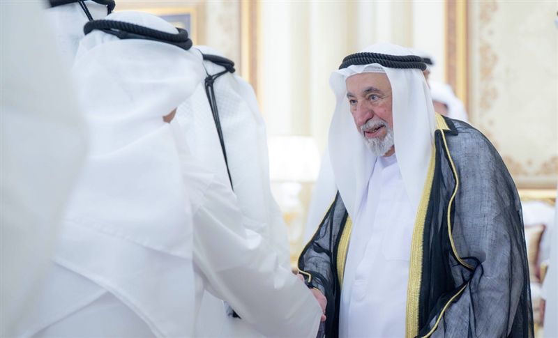 حكام الإمارات يواصلون استقبال المهنئين وغياب ملحوظ لمجلس أبوظبي