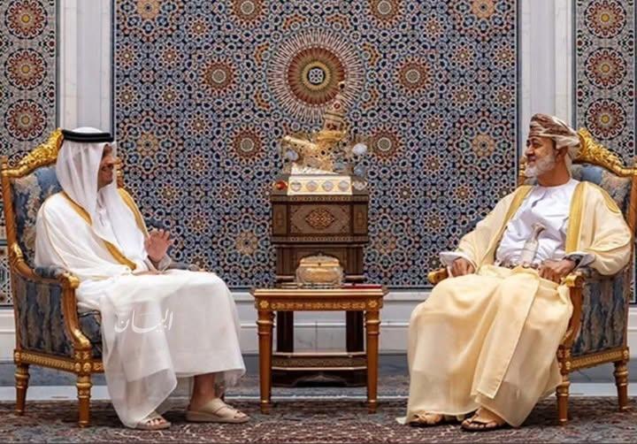 سلطان عمان يبحث مع رئيس الوزراء القطري مسار المفاوضات الأمريكية الإيرانية