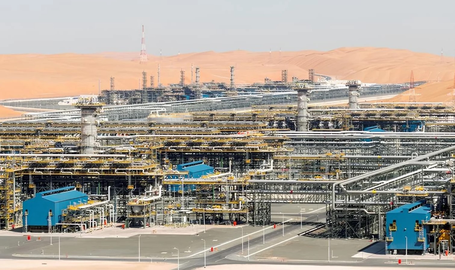 تعليق العمليات حقل شاه للغاز بأبوظبي عقب هجوم بمسيرة