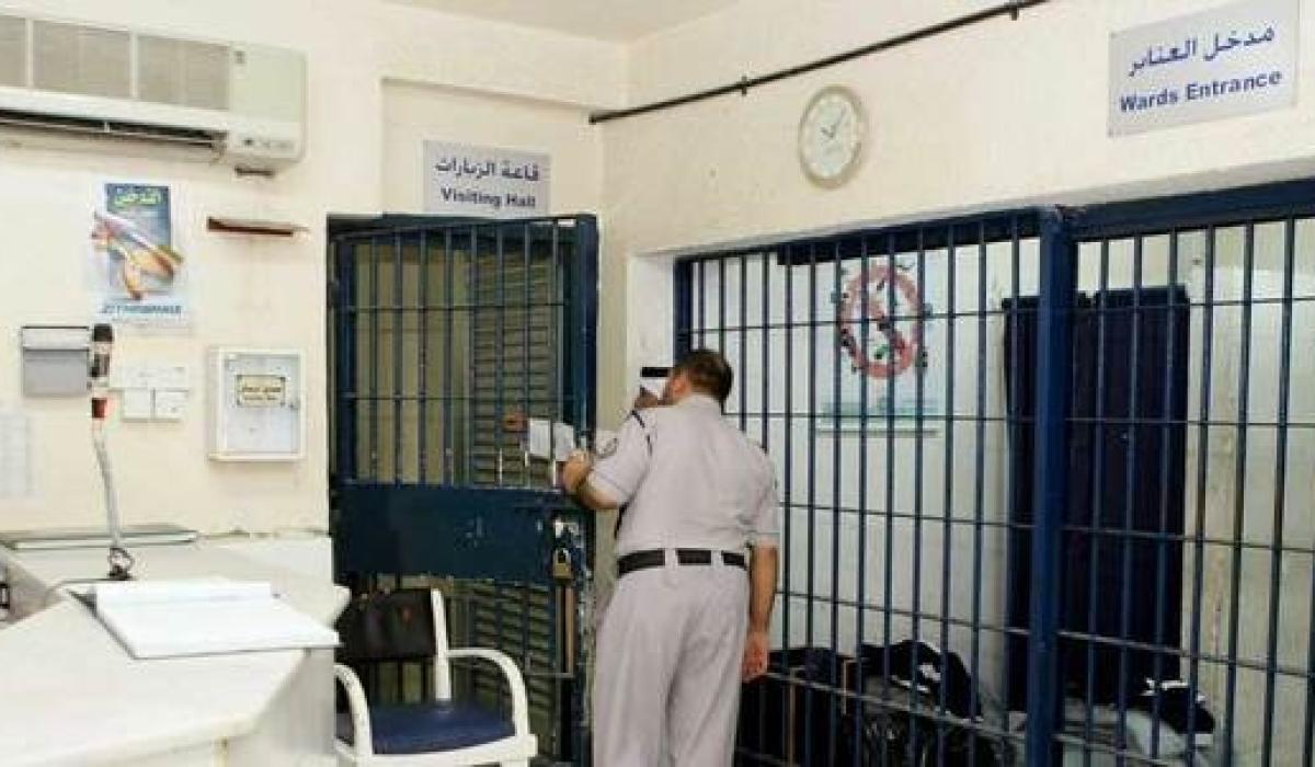قرار العنابر الخاصة في أبوظبي.. خطوة نحو إعادة التأهيل أم امتداد لسياسات الاحتجاز التعسفي؟