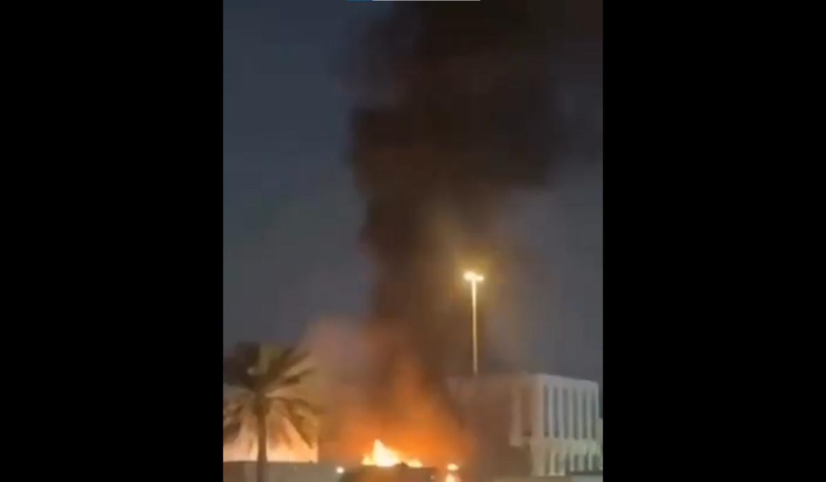 أبوظبي تقبض على 10 مقيمين وتحيلهم لمحاكمة عاجلة لنشرهم ضربات إيرانية