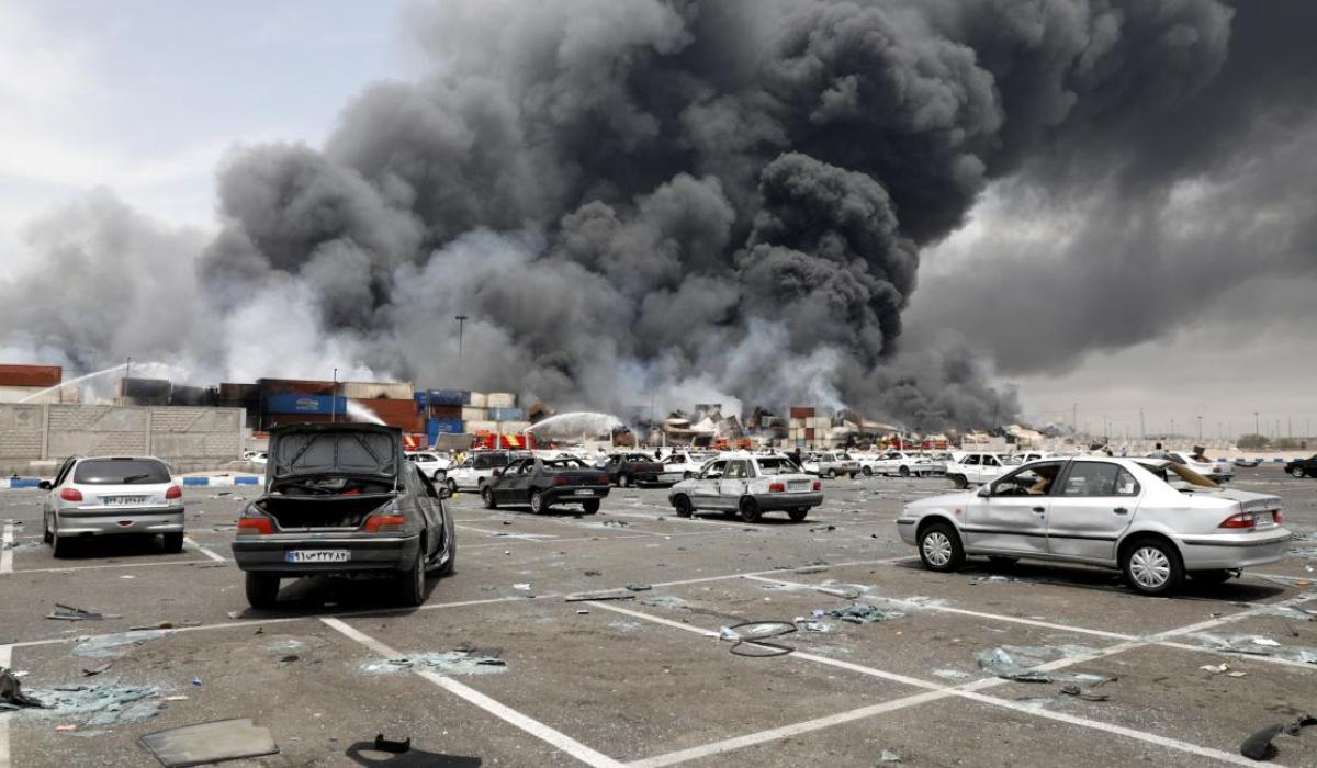 صحيفة إيرانية: الحرب الاقتصادية الأمريكية تبدأ من الإمارات وليس الصين