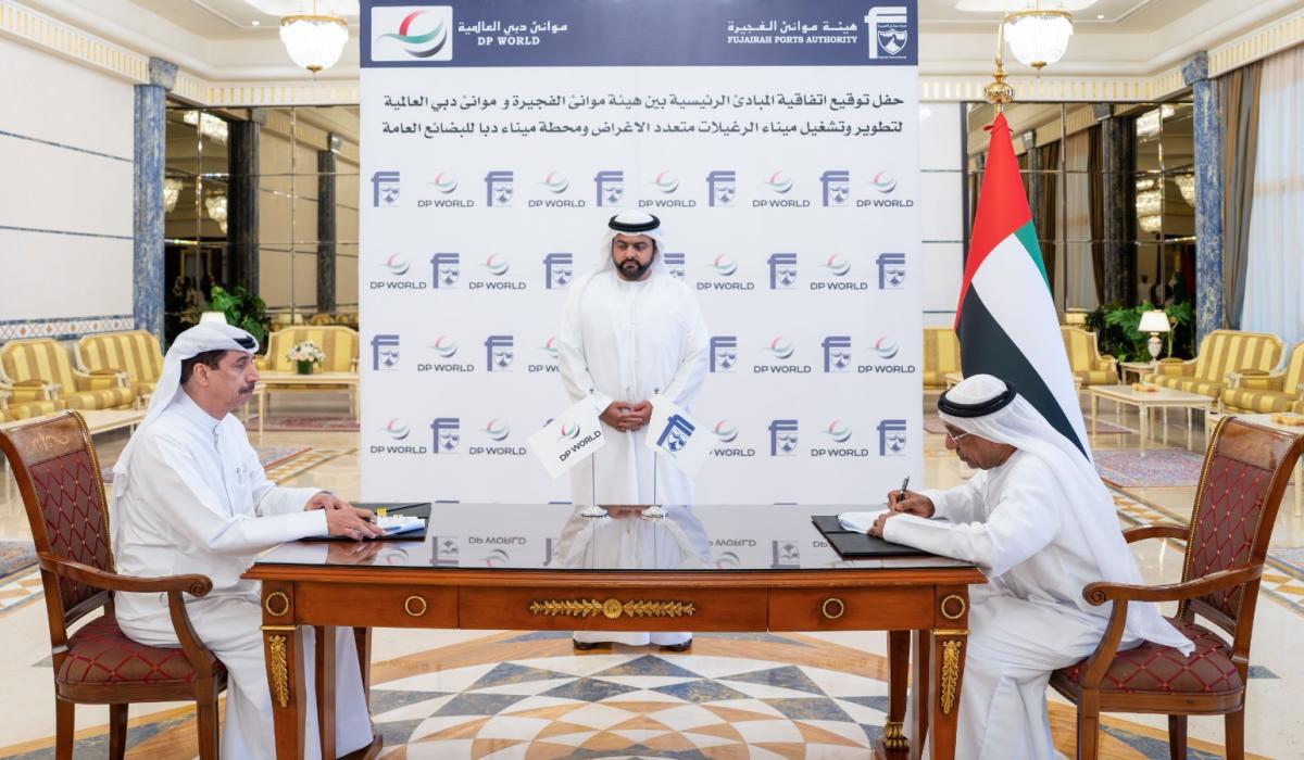 "دبي والفجيرة" توقعان اتفاقاً لإنشاء ميناءين خارج مضيق هرمز