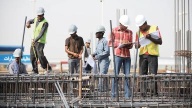 أبوظبي للصحة يحذر من 5 مؤشرات للإجهاد الحراري ويحدد 4 خطوات للوقاية